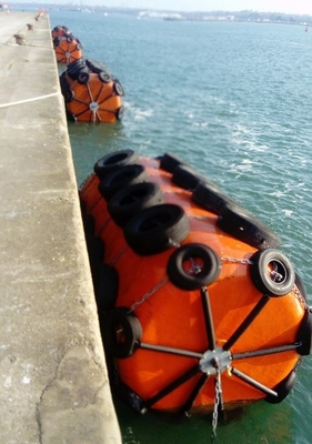 Cuscino ammortizzatore riempito di gomma piuma del paraurti di protezione della nave con Tiro e la catena