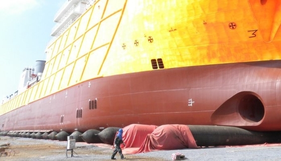 Gli airbag di gomma gonfiabili della nave del bacino di carenaggio lanciano il prezzo franco fabbrica delle barche da vendere