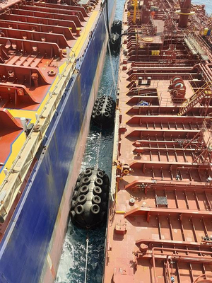 Tipo Marine Pneumatic Fender di Yokohama per protezione del bacino e della nave