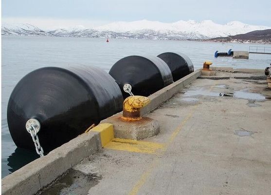 Polyurea che ricopre il cuscino ammortizzatore EVA Foam Fender durevole della schiuma di SPUA d'assorbimento di alta energia al molo