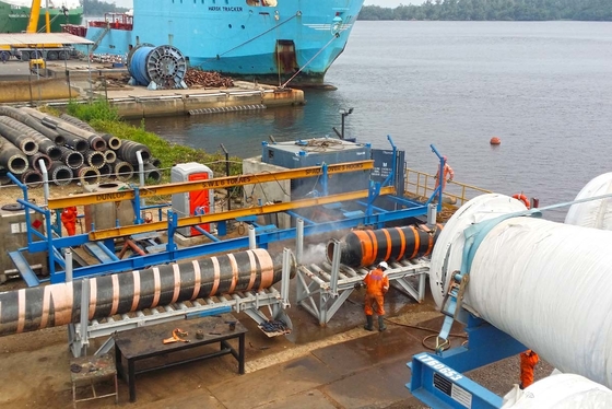 Scarico flessibile dell'olio del fango della sabbia della chiatta del capezzolo di Marine Floating Hose Manufacturers Flange