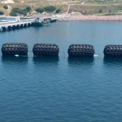 Flangia 80Kpa Marine Rubber Bumper dell'ABS Q235 per i trasportatori del gas che mettono in bacino paraurti