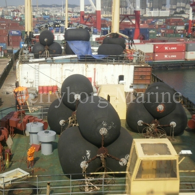nave di 2.5m*4.0m che mette in bacino Yokohama pneumatica Marine Rubber Fenders
