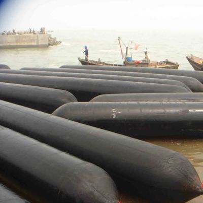 Nave di sollevamento di salvataggio subacqueo che lancia airbag gonfiabile di gomma pneumatico per la barca